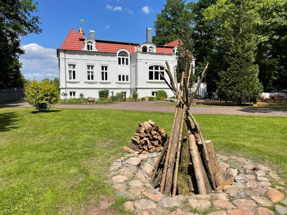 Hotel Jagdschloesschen Schwartow à Boizenburg/Elbe Extérieur photo